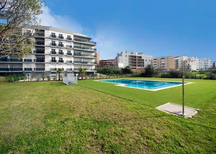 Emerson Plaza By Interhome Апартаменты Портиман